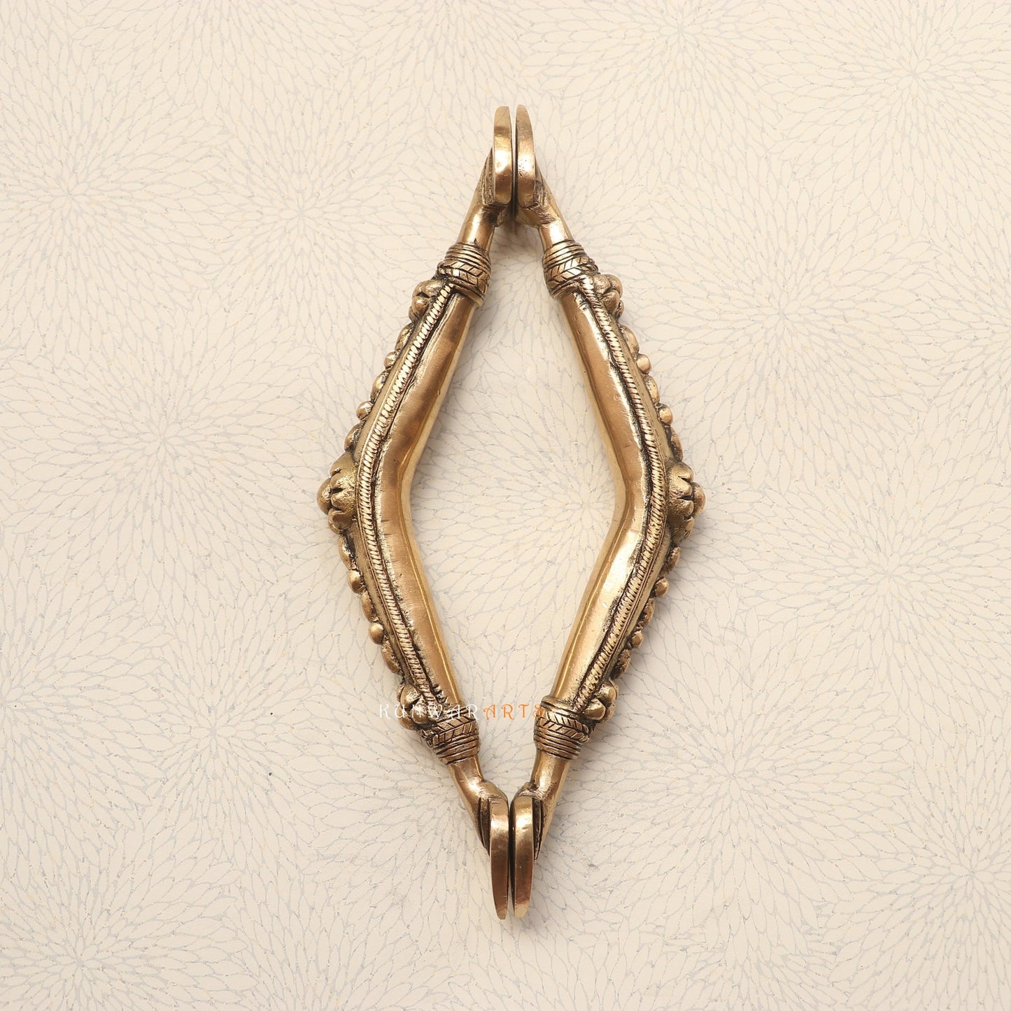 Brass Decorative Door Handles for Elegant Décor