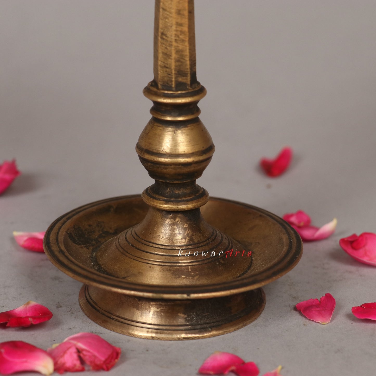 Brass Traditional Vintage Oil Lamp 27cm