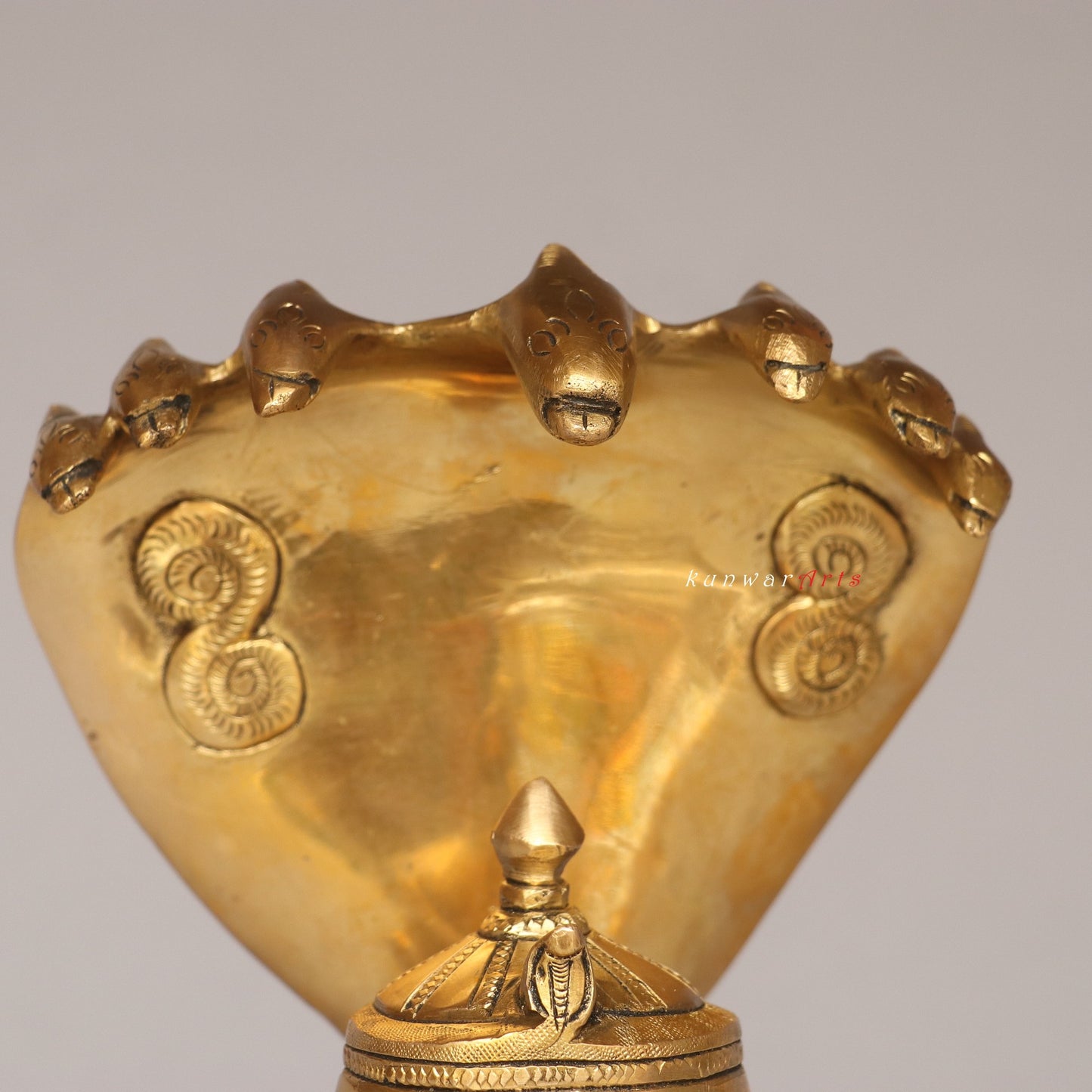 Shiva Mukhalingam Head With Nagabharanam Brass Décor