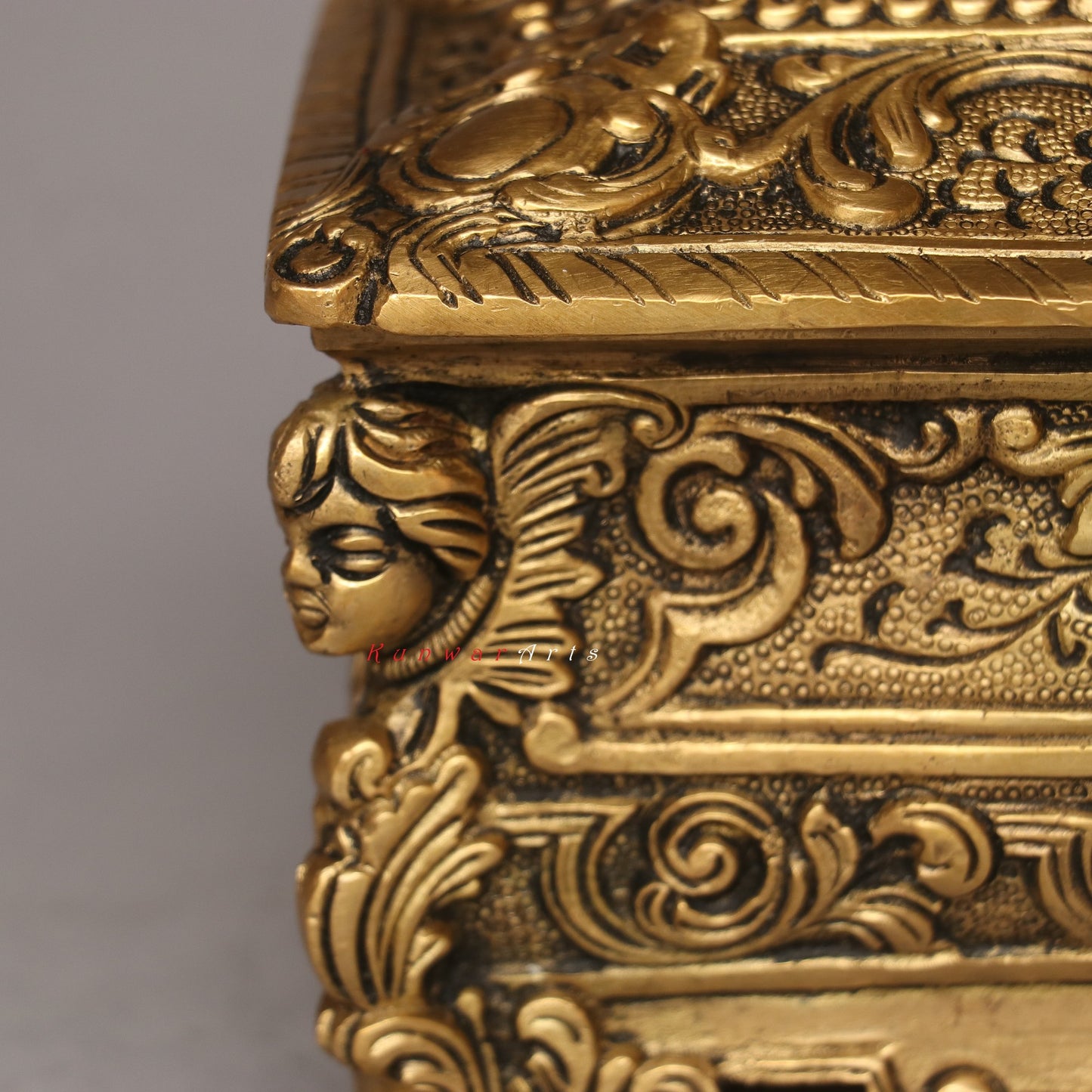 Elevating Your Décor with a Brass Carving Jewelry Box