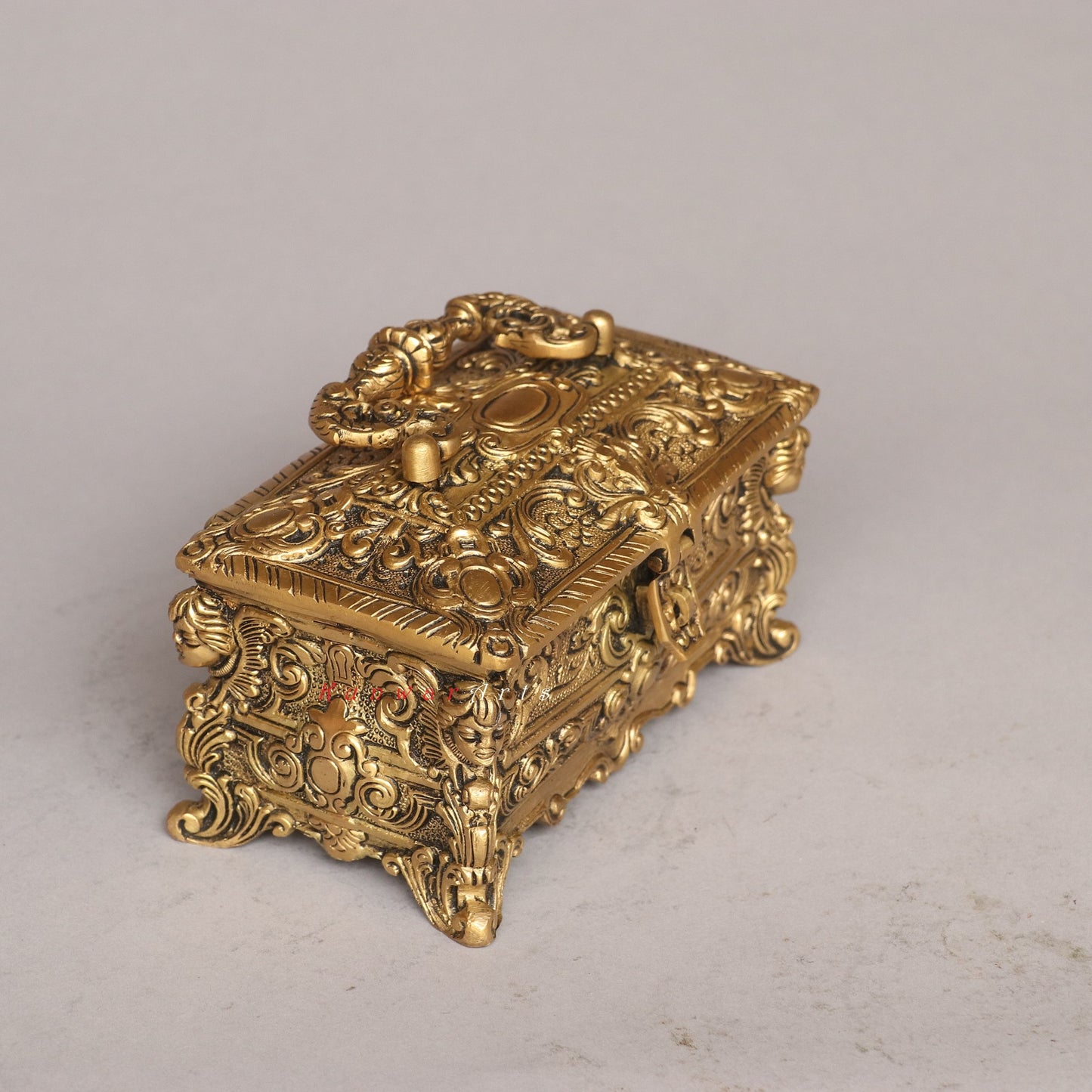 Elevating Your Décor with a Brass Carving Jewelry Box