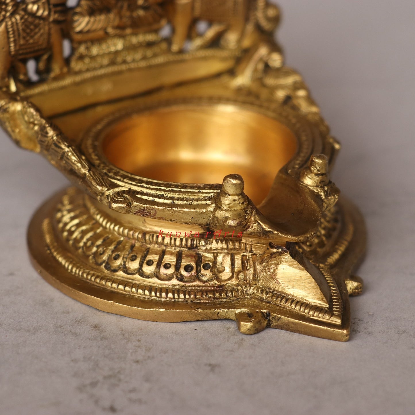 Lakshmi Oil Lamp Brass Décor Diya Figurine