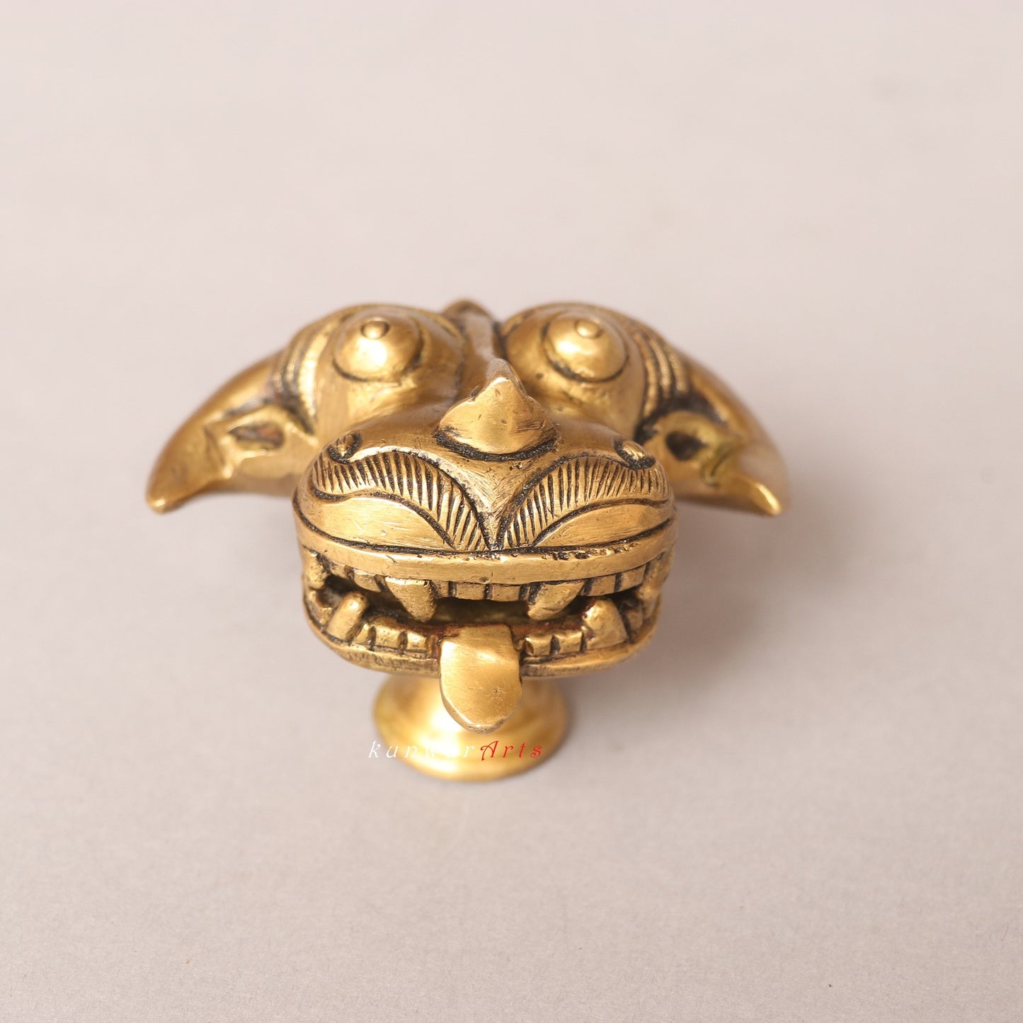 Brass Yali Drowse Door Knobs