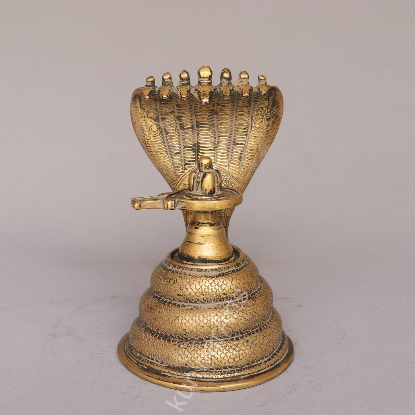 Lord Shiva Lingam Brass Décor Figurine