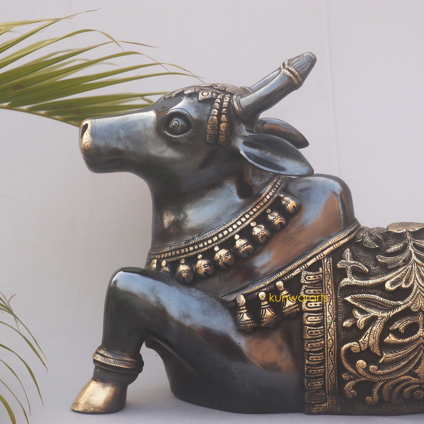 Brass meditative Seated Nandi Statue - kunwararts
