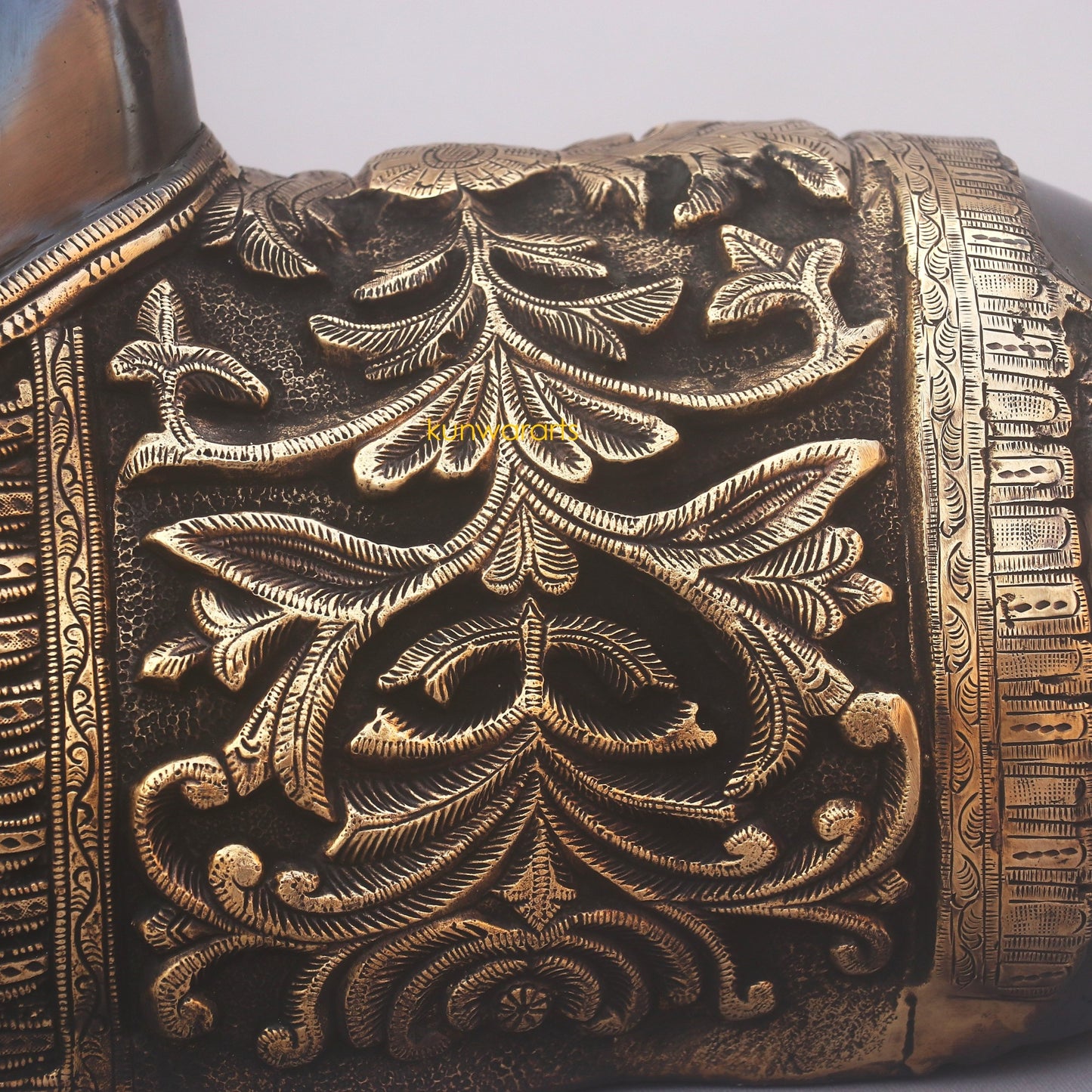 Brass meditative Seated Nandi Statue - kunwararts