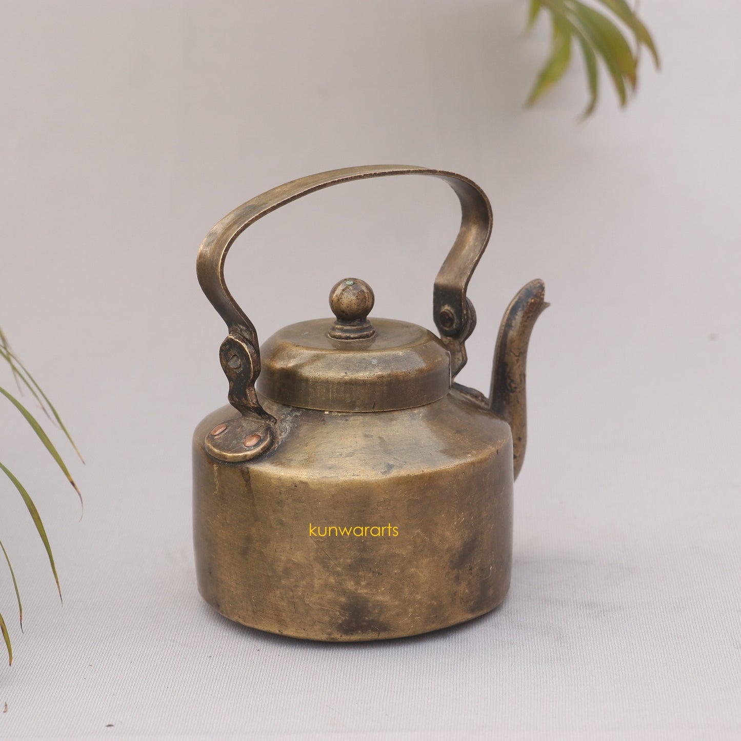 Bhunes Serving Vintage Tea Kettle 18 cm - kunwararts