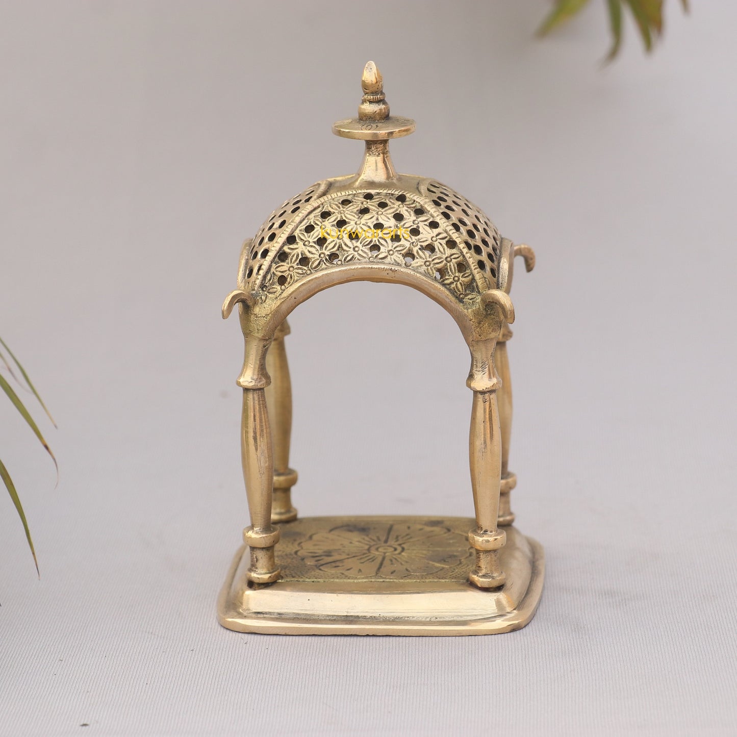 Brass Small Decorate Puja Temple Prabhavali