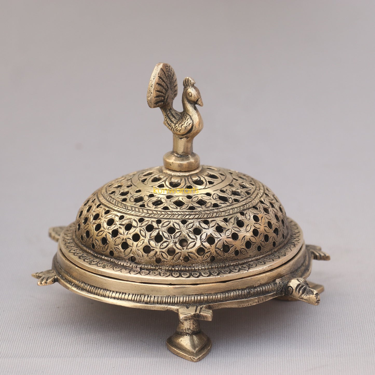 Brass Décor Incense Burner Figurine - kunwararts
