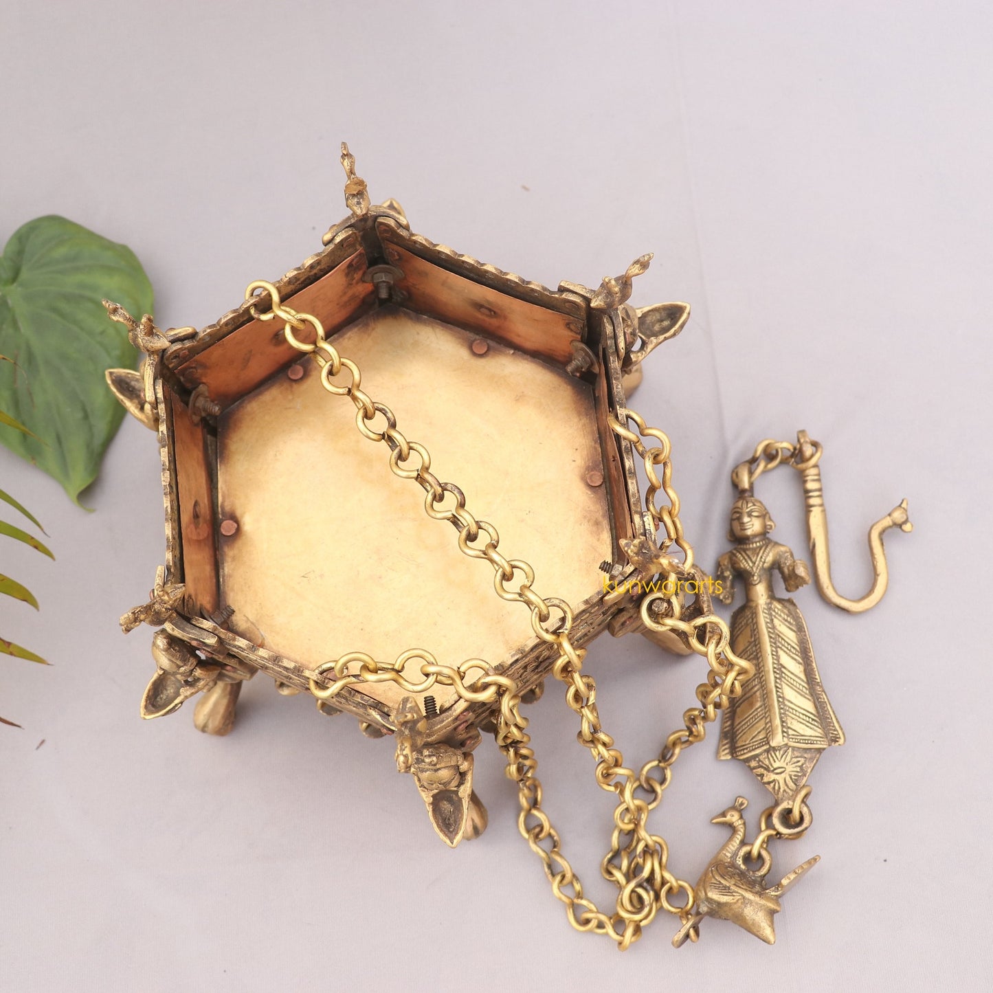 Vintage Hanging Décor Hexagonal Brass Planter With Oil Lamps