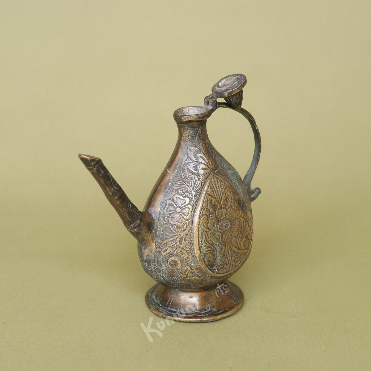 Exquisite Vintage Brass Kettle