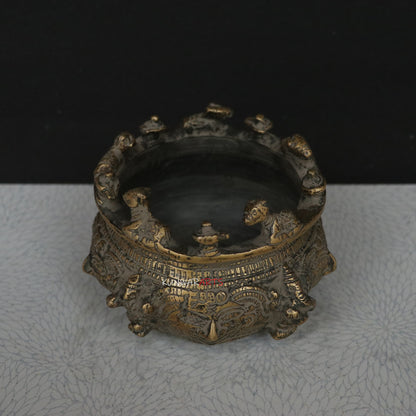 Tribal Brass pot Décor Figurine