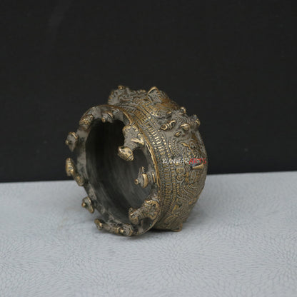 Tribal Brass pot Décor Figurine