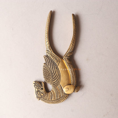 Brass Bird nut cutter a Décor Accents
