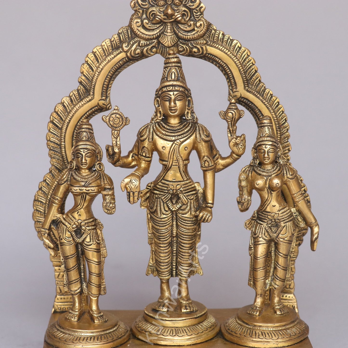 Brass Lord Vishnu Lakshmi Idol with Prabhavali