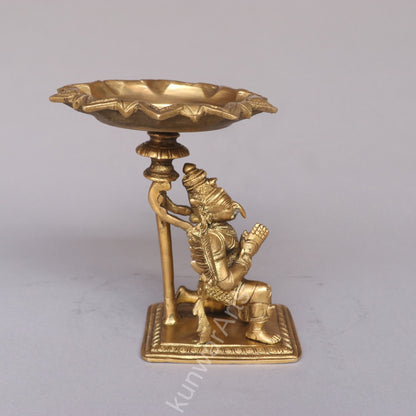 Brass Garuda Idol Décor