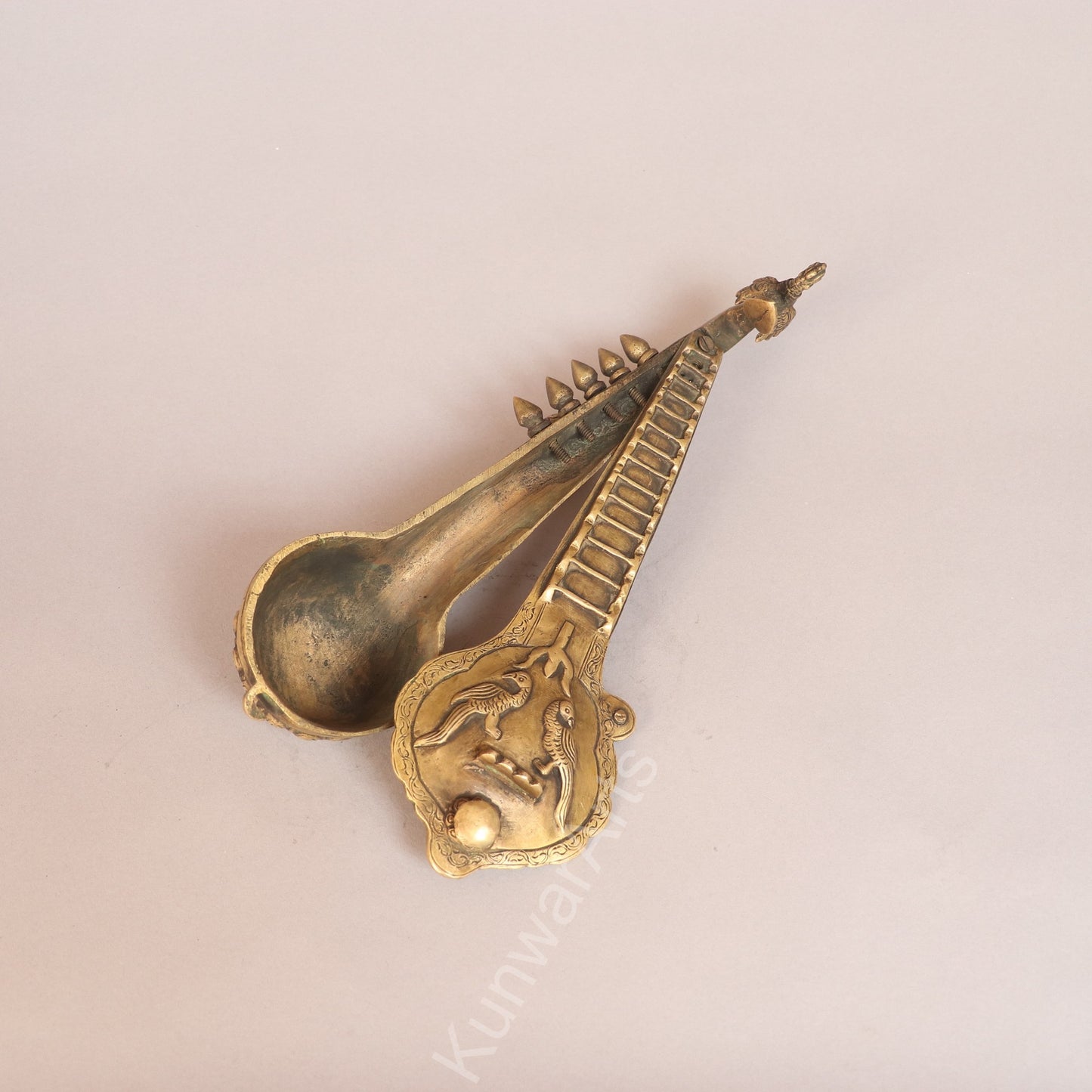 Handcrafted Brass Sitar – Traditional Indian Musical Instrument Décor