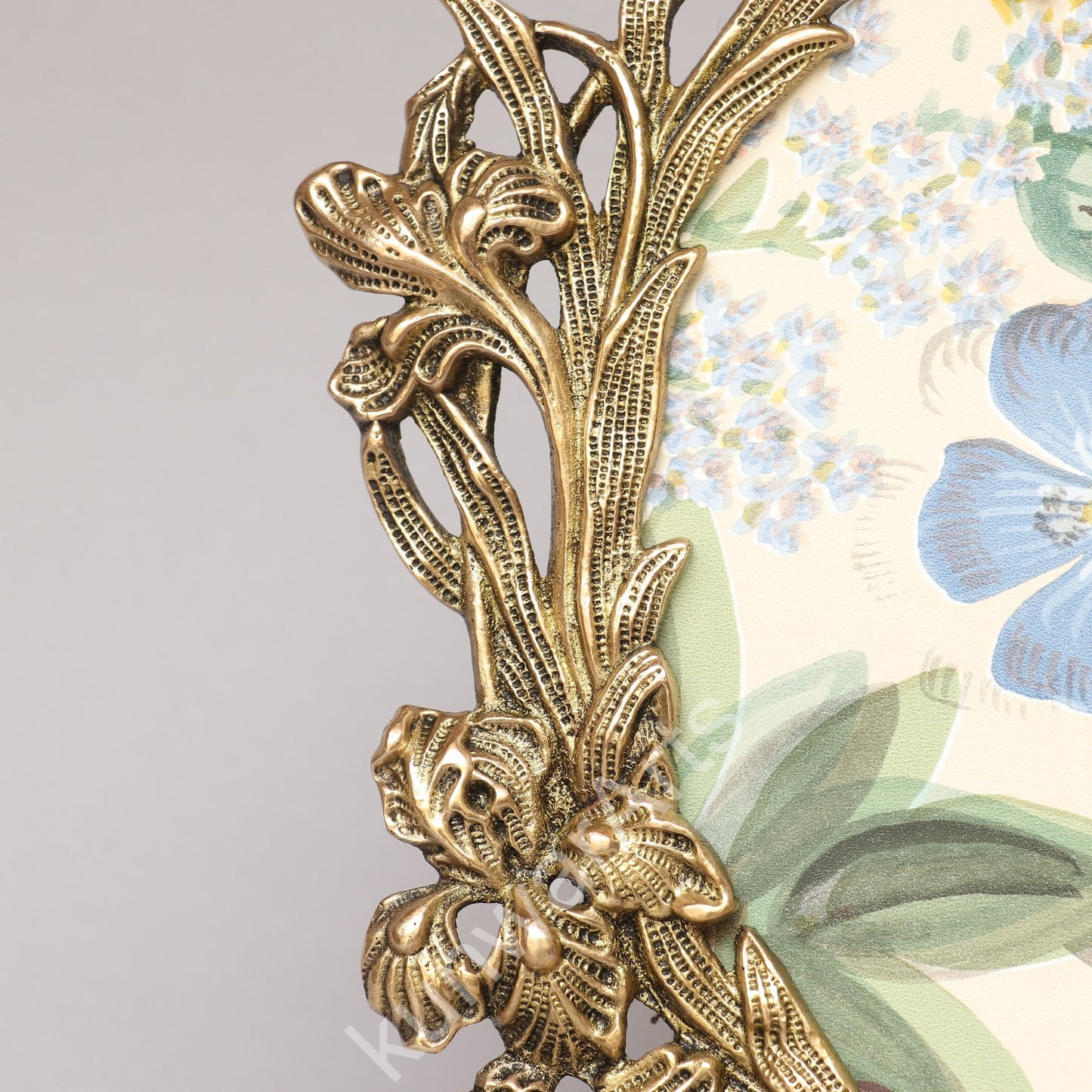 Brass Ornate Flower Photo Frame