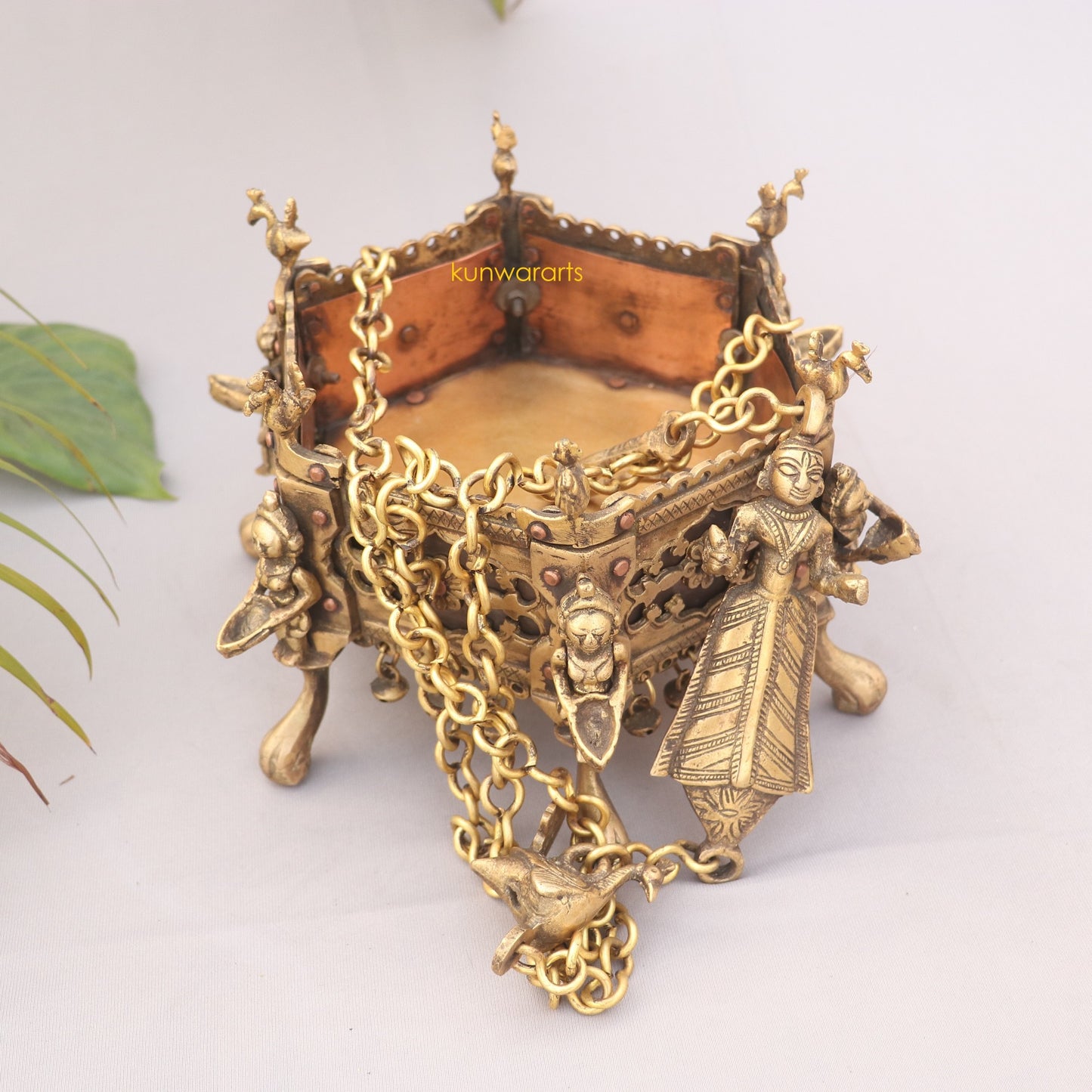 Vintage Hanging Décor Hexagonal Brass Planter With Oil Lamps