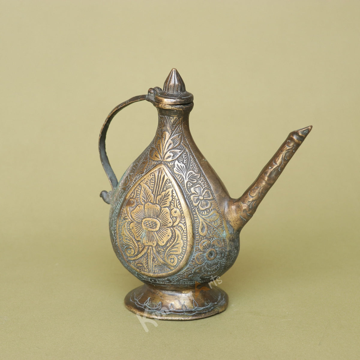 Exquisite Vintage Brass Kettle